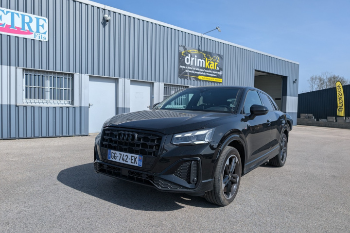 AUDI Q2